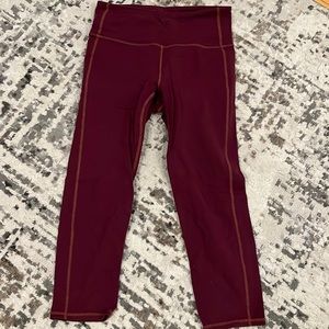 Athleta cropped maroon leggings